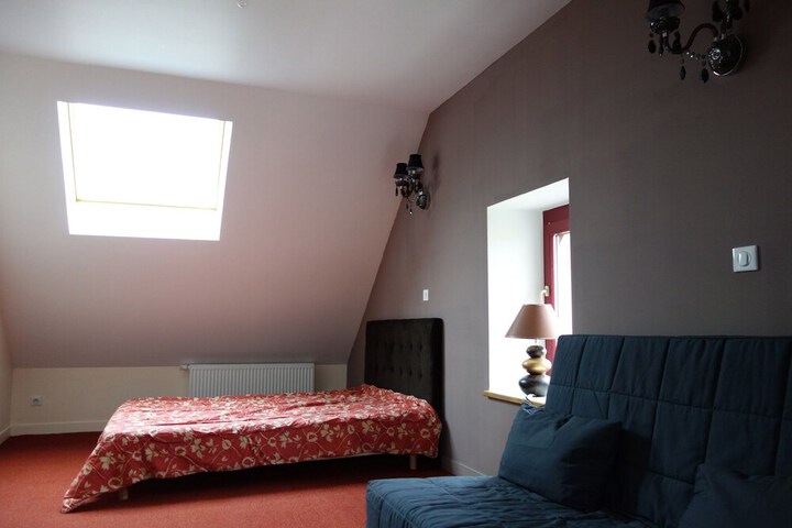 Room 5 of 38