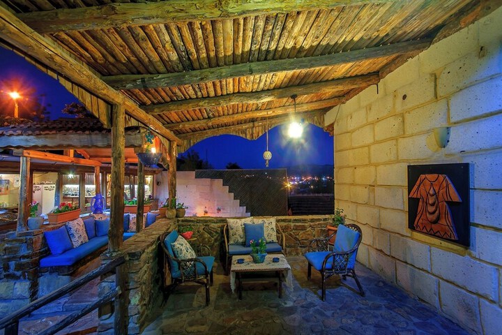 Terrace/Patio 18 of 38