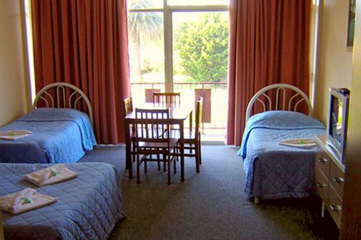 Room 4 of 26
