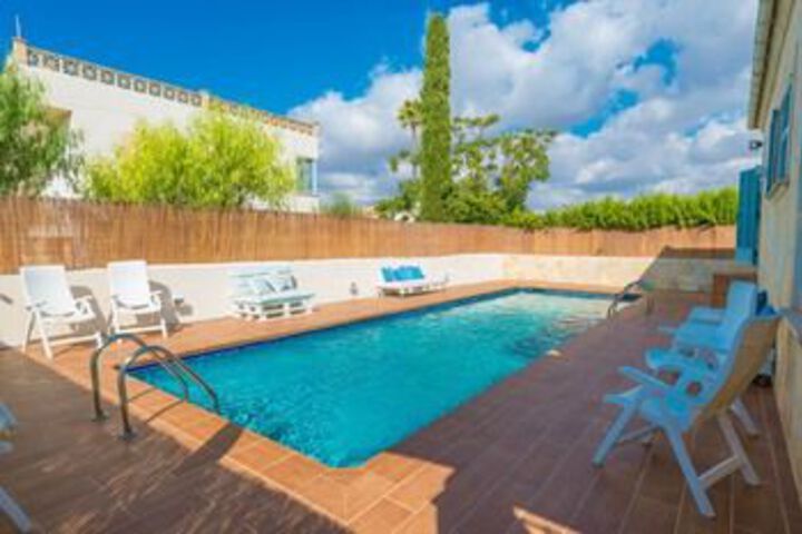 Pool 18 of 27