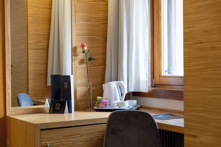 Room 60 of 180