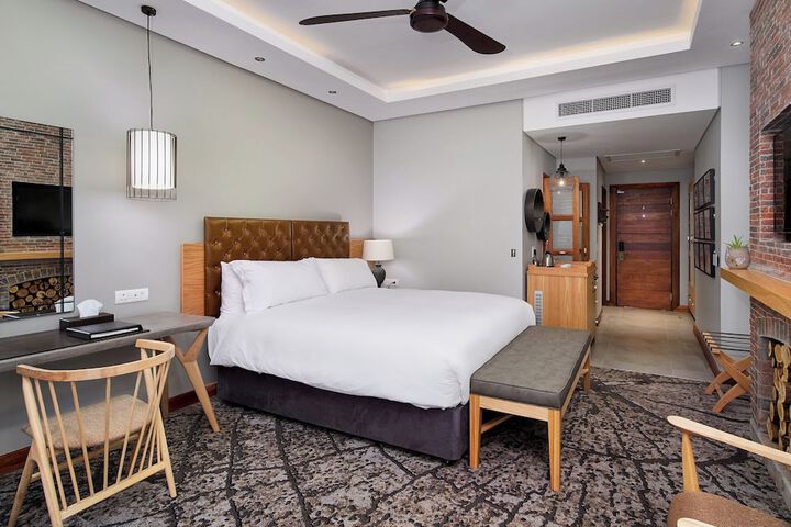 Room 7 of 40