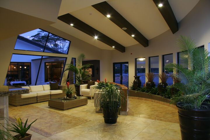 Guest Lobby