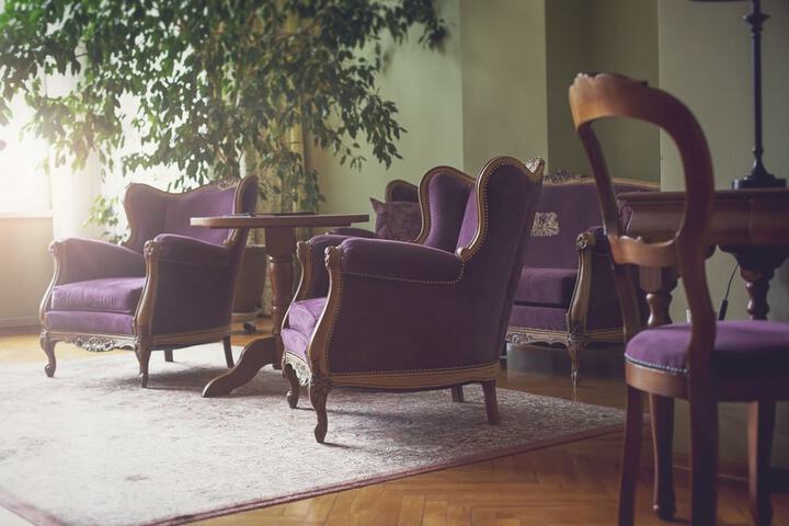Room 23 of 48