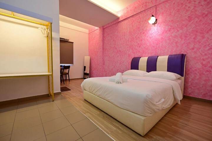 Room 9 of 23
