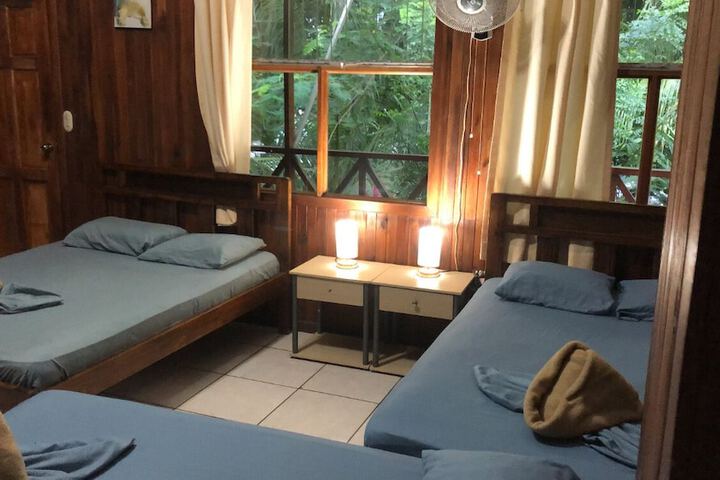 Room 25 of 107