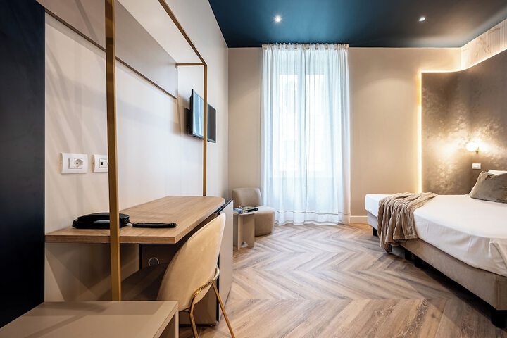 Room 42 of 71