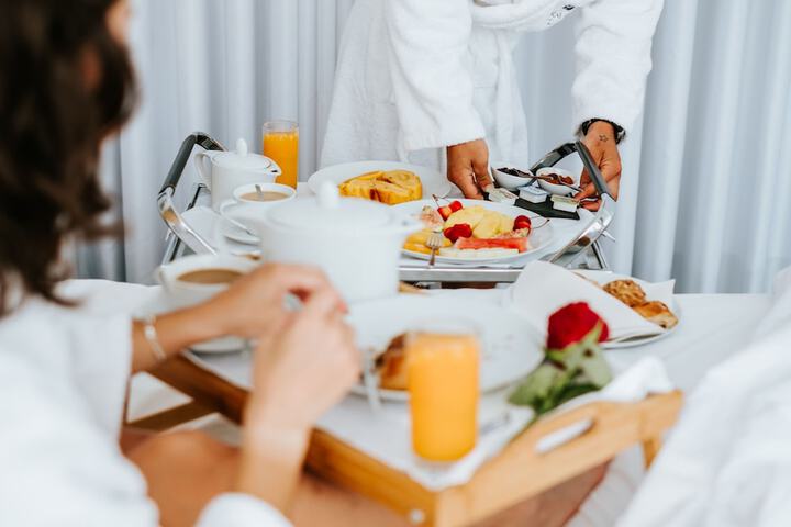Breakfast/Coffee Service 74 of 98