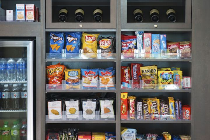 Snack bar