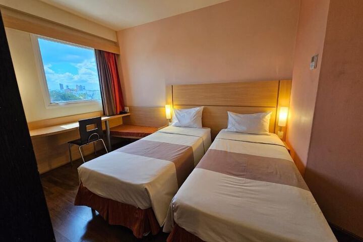 Room 20 of 62