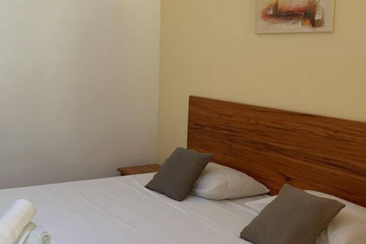 Room 8 of 70