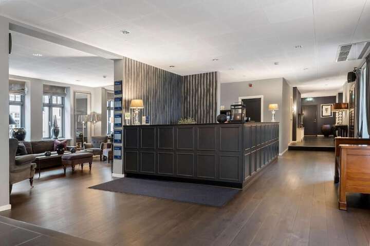 Lobby Photos