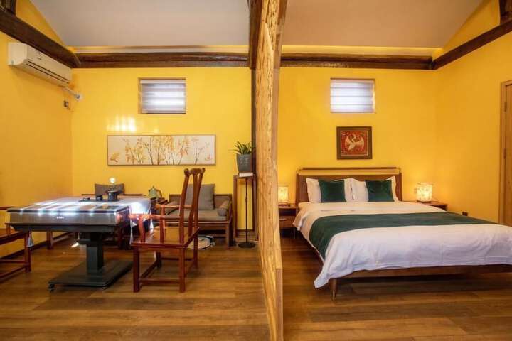 Room 6 of 48