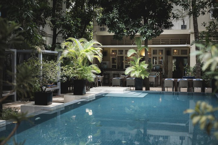 Hotel Exterior 44 of 46