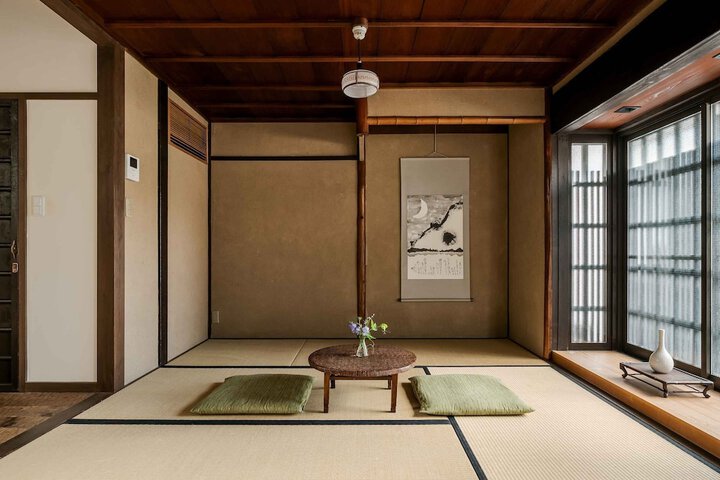 Room 12 of 36