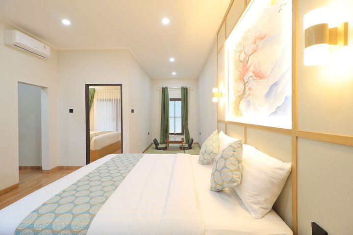 Room 17 of 36