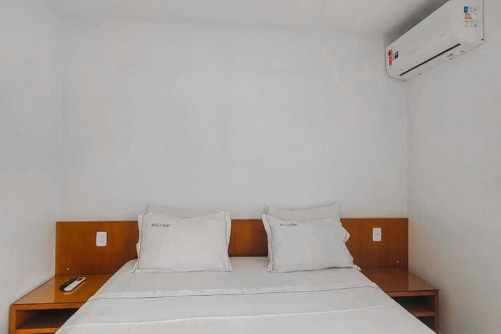 Room 19 of 38