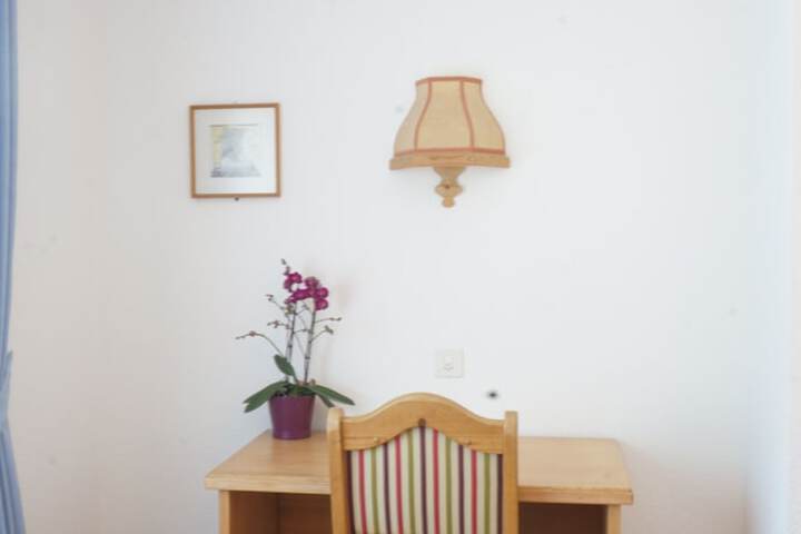 Room 7 of 23
