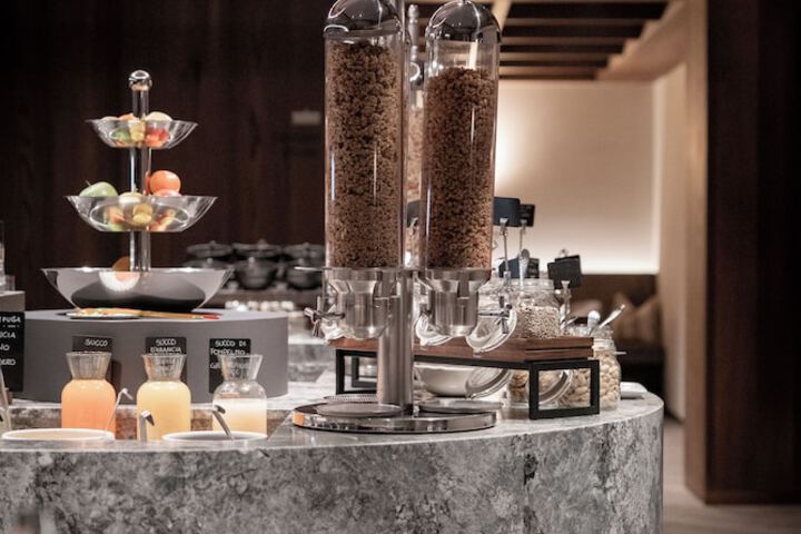 Breakfast/Coffee Service 94 of 111