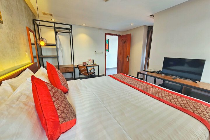 Room 8 of 91