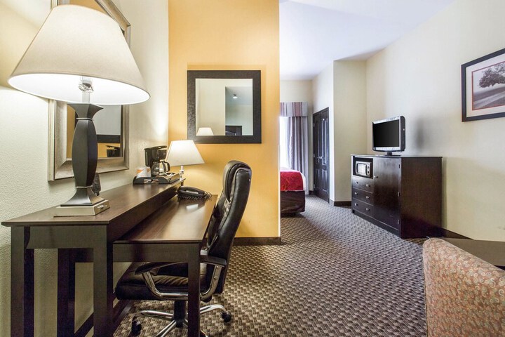 Room 15 of 36