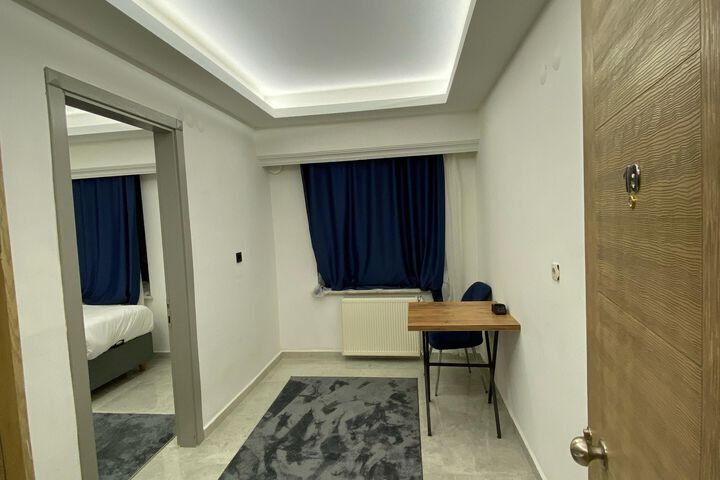 Room 1 of 6