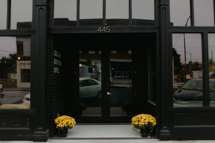 Hotel 90 of 92
