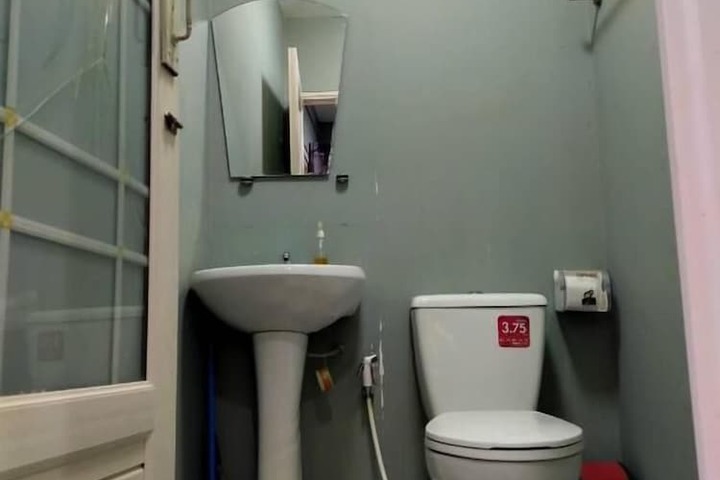 Room 18 of 26