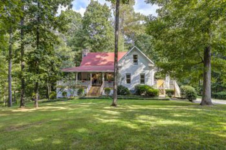 Exterior of 3BR 3BA Farmhouse in the Fork Lake Waterfall Fishing by RedAwning