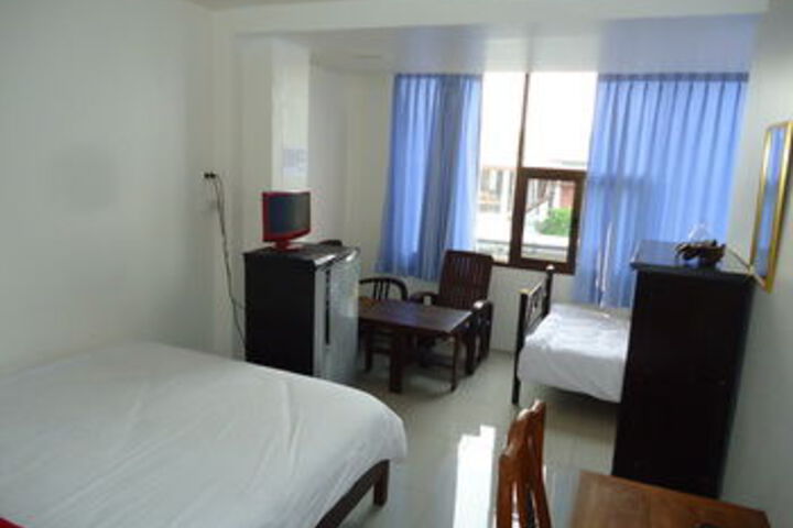 Room 3 of 14