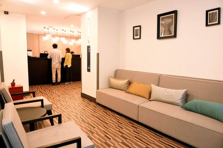 Hotel Interior 6 of 38