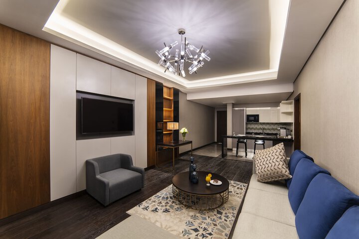 Room 4 of 128