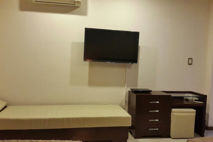 Room 2 of 15