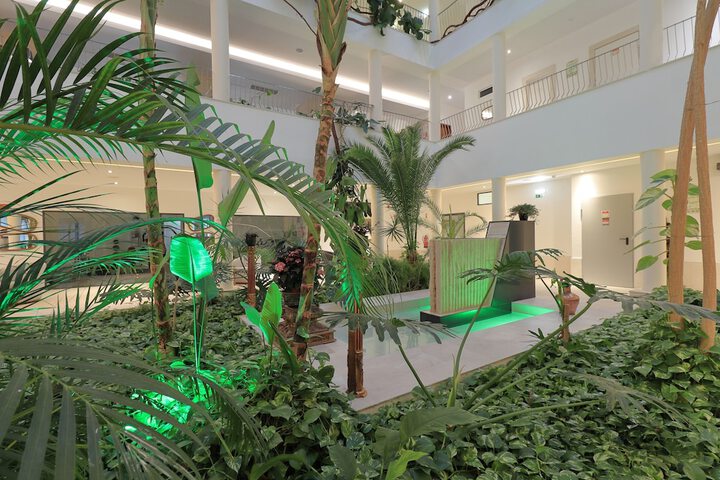 Hotel Interior 6 of 109