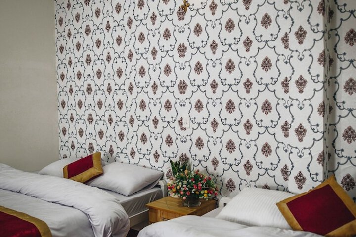 Room 18 of 34