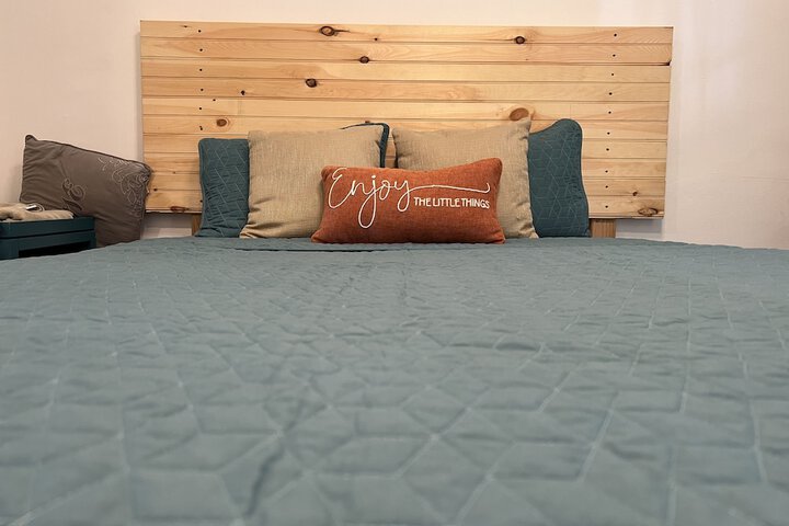 Room 2 of 32