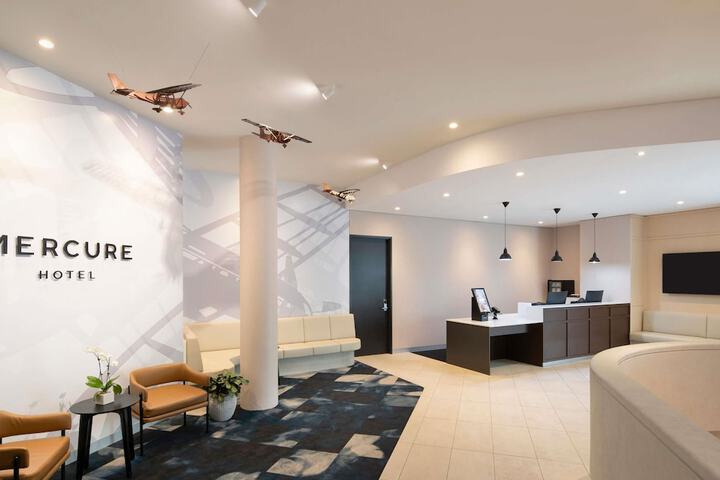 Lobby Entry