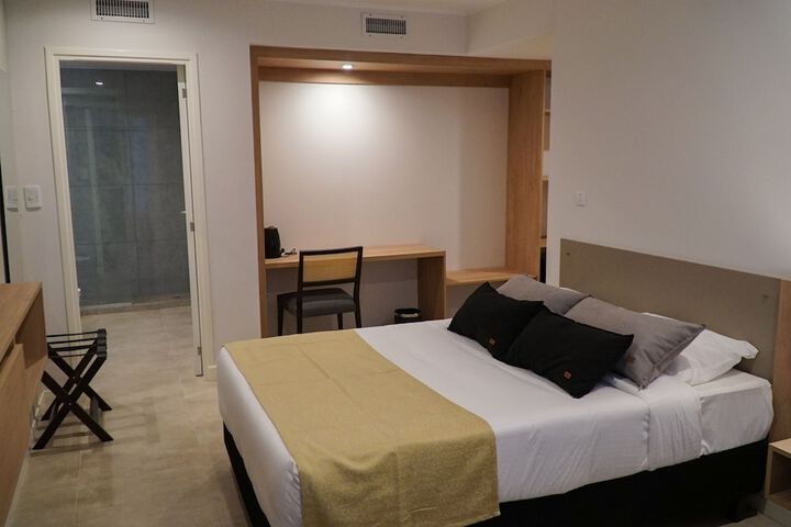 Room 11 of 42