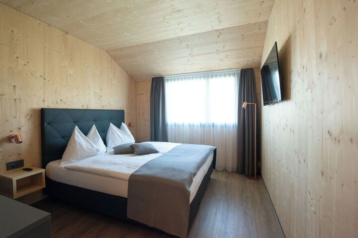 Room 21 of 65