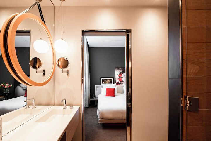 Room 47 of 112