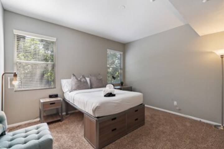 Room 169 of 187