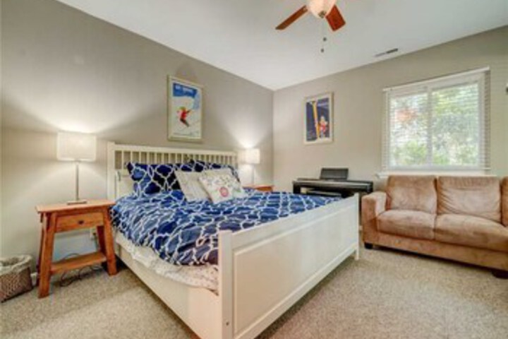 Room 42 of 53