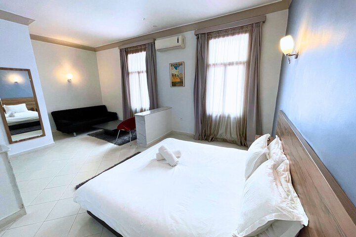 Room 19 of 41