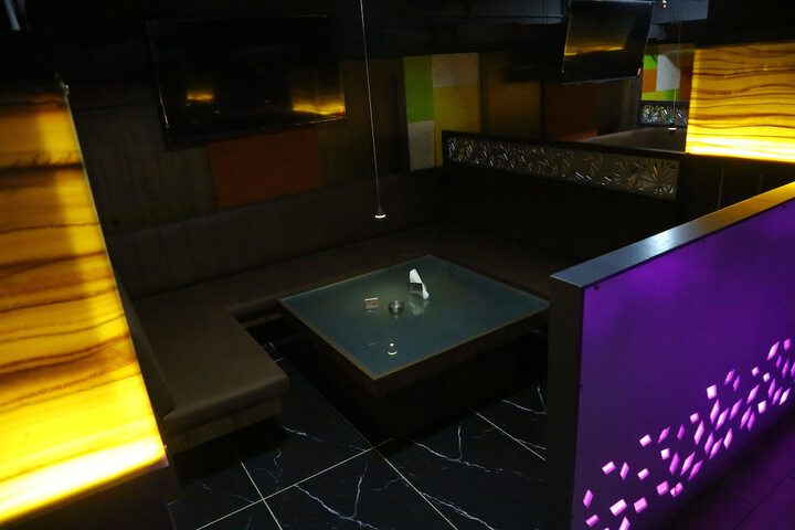 Lounge 19 of 22