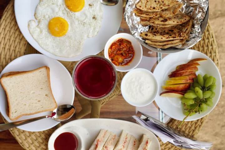 Breakfast/Coffee Service 15 of 23
