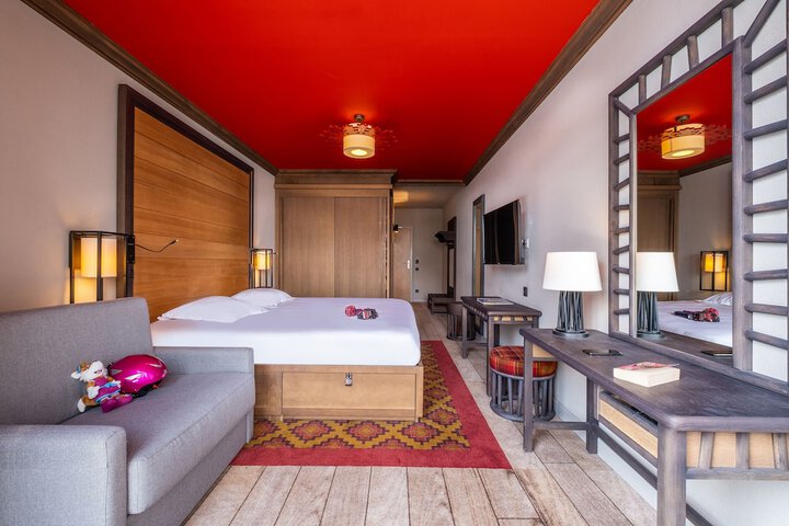 Room 15 of 65