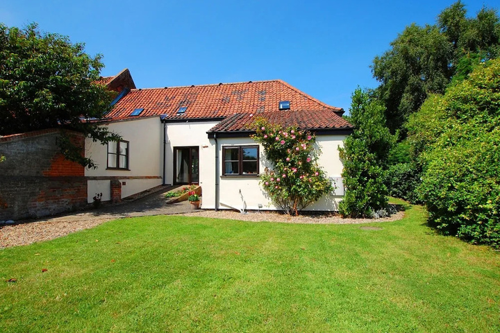 Traditional Holiday Home near Coast & Norfolk