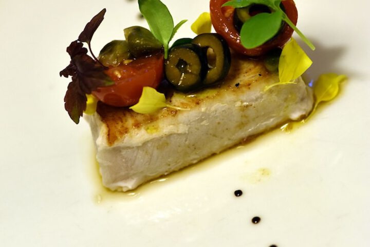 Dining 60 of 78