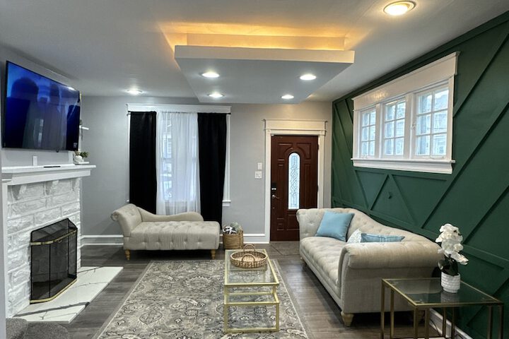 Room 12 of 23