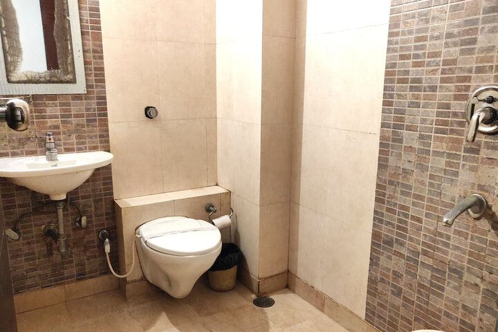 Clean Restrooms